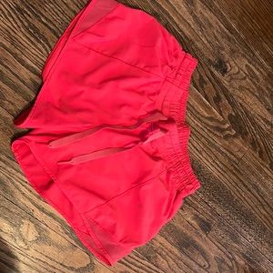 Lululemon coral hotty hot shorts